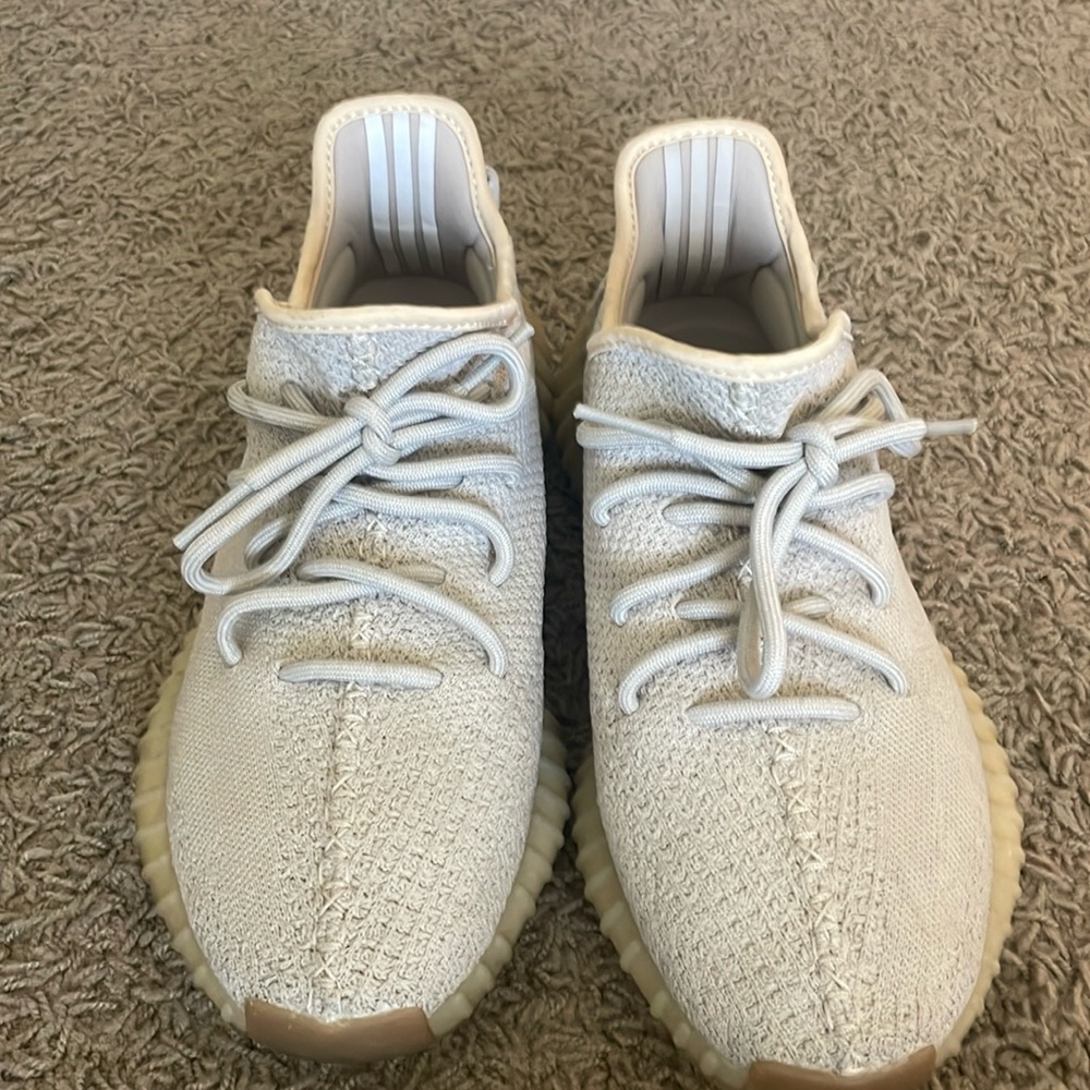 Adidas Yeezy Boost 350 V2 Size 9.5